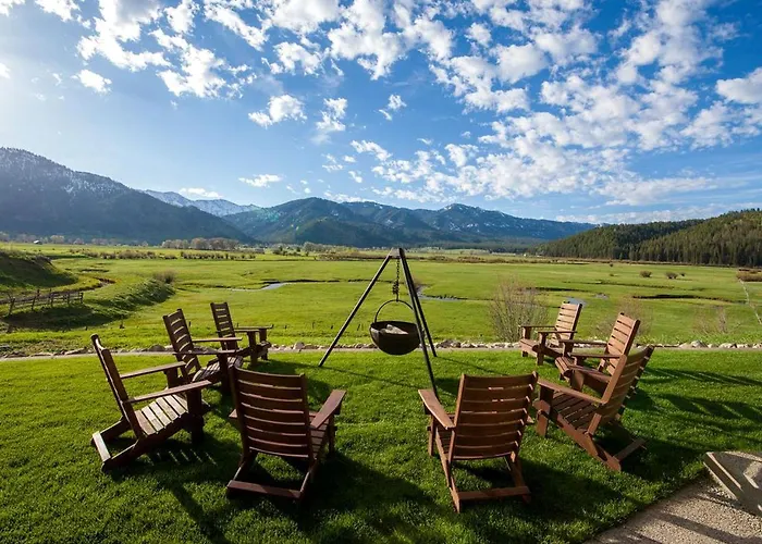 Charming Vacation For Large Groups Near Yellowstone National Park, Wyoming Vakantiehuis Bedford